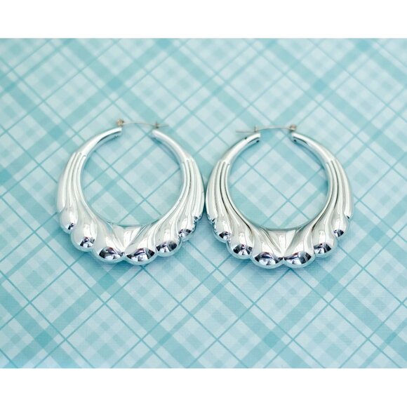 Vintage Silver Tone Curtain Hoop Earrings - L21 - Picture 1 of 2